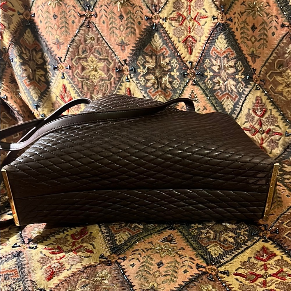BALLY Elegant Brown Quilted Leather Women's Bag - Picture 5 of 12
